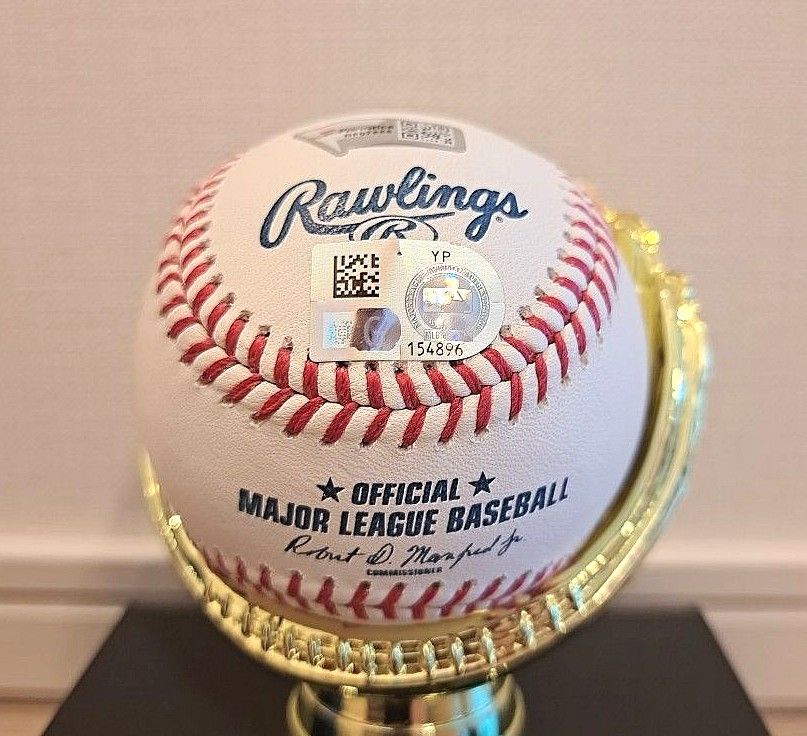 大谷翔平選手 2021年リーグMVP記念直筆サインボール&ディスプレイ